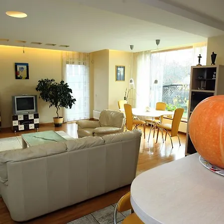 Villa Luxury 7 *